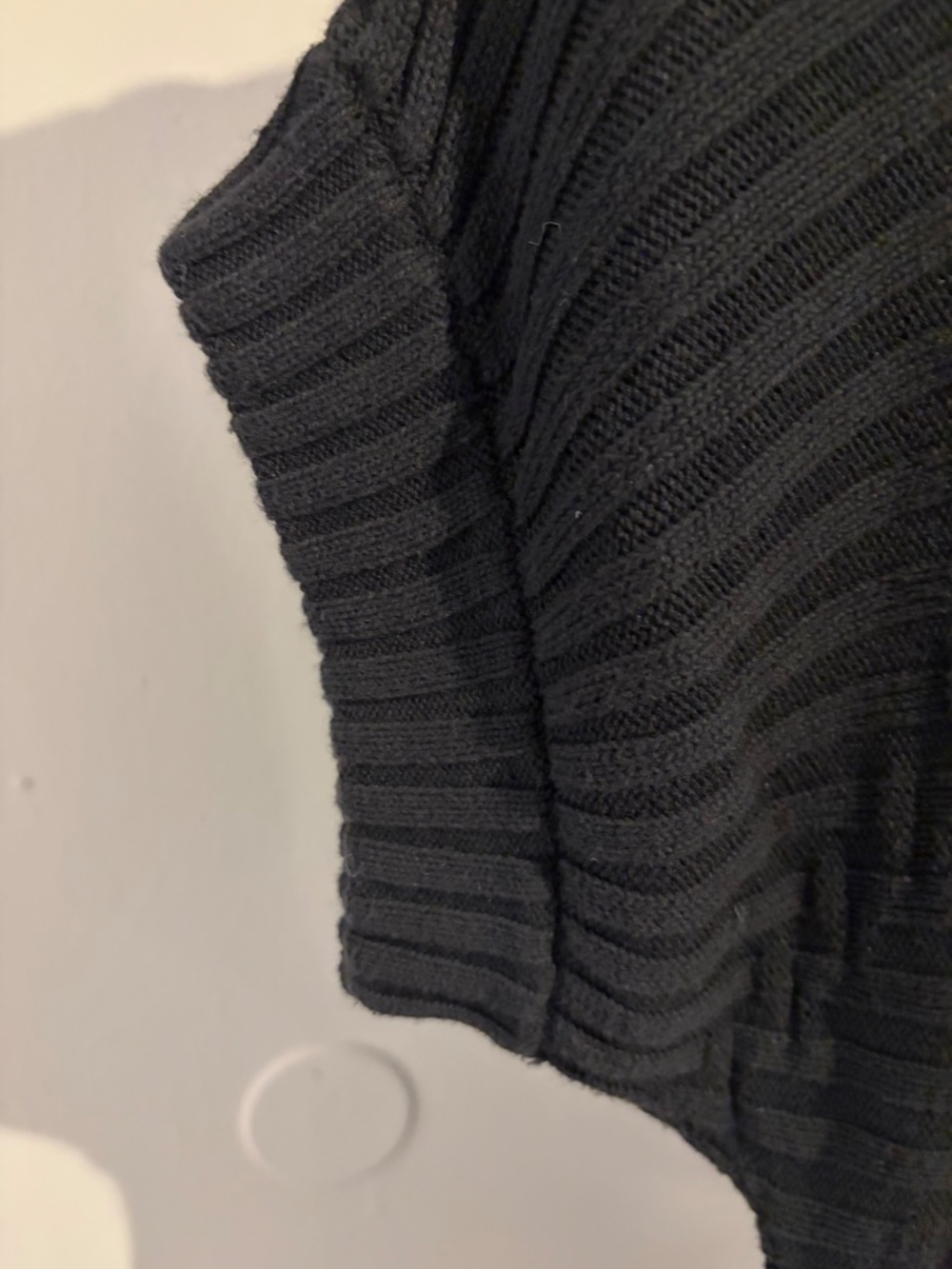 Women's Trina Turk Black Ribbed Tunic, Cap Sleeve - Picture 5 of 9